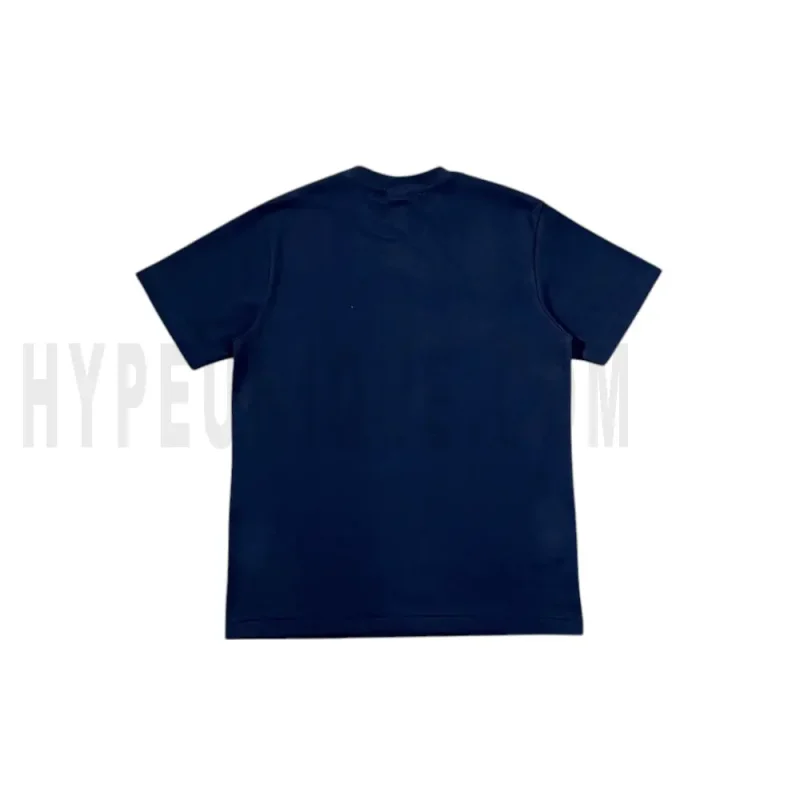 The back of the blue clothes