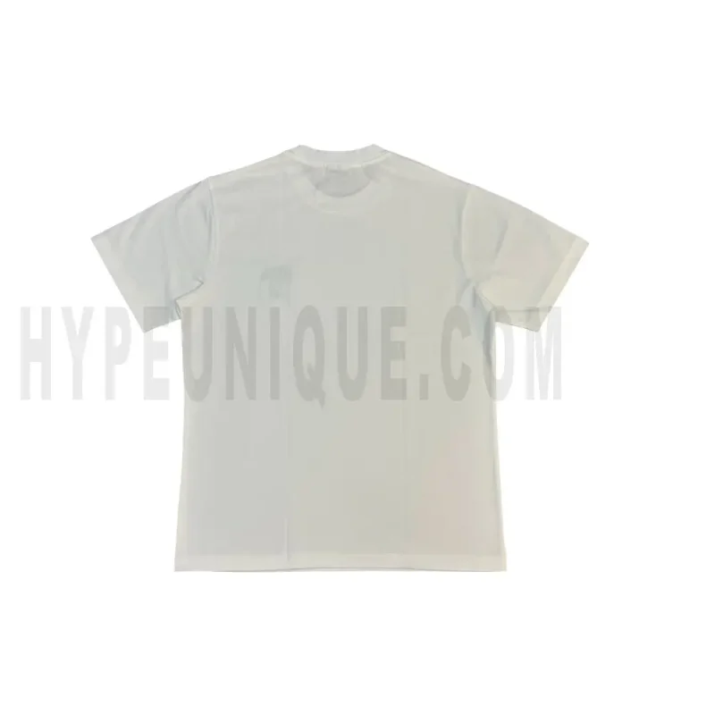The back of the white clothes