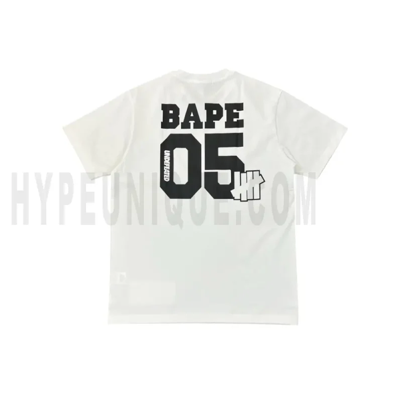 The back of the white clothes