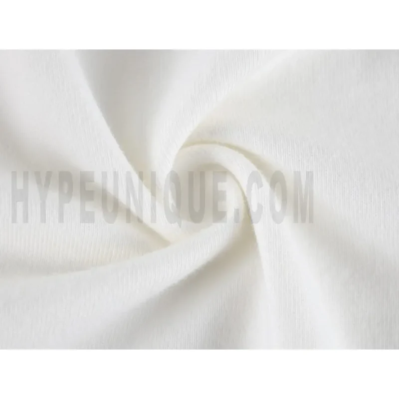 Precision-cut with wrinkle-resistant soft fabric.