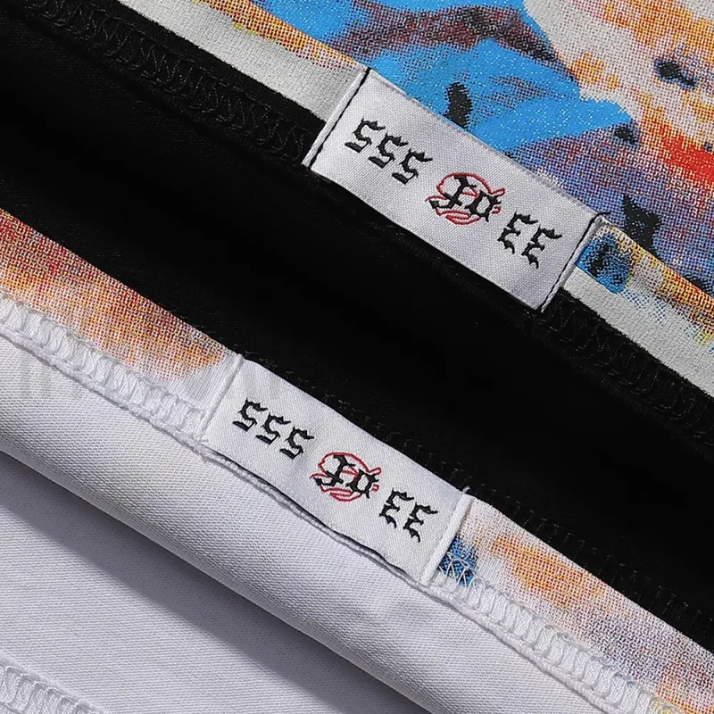 Minimalist label with premium embossing, balancing subtle branding and refined aesthetics.
