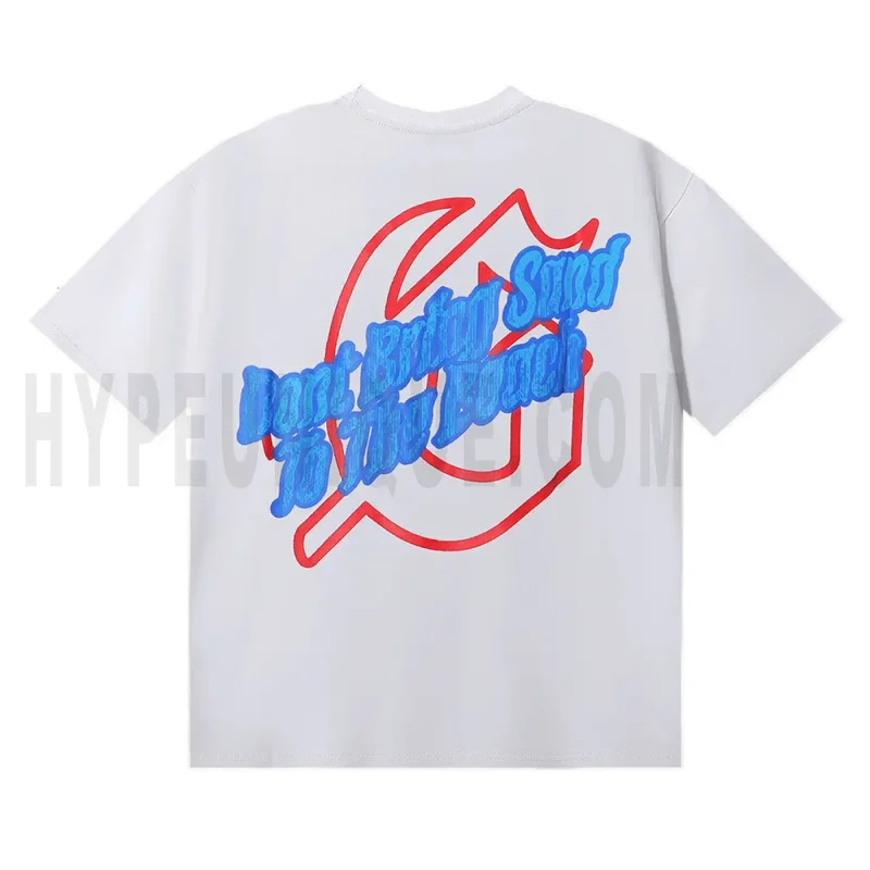 The back of the white clothes