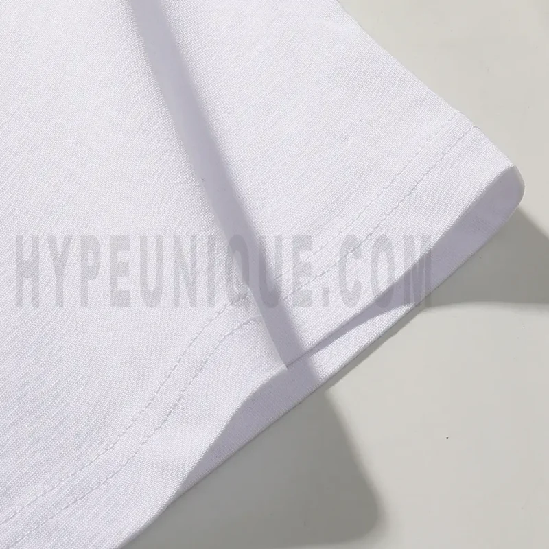 Precision cutting and sewing techniques in sleeve