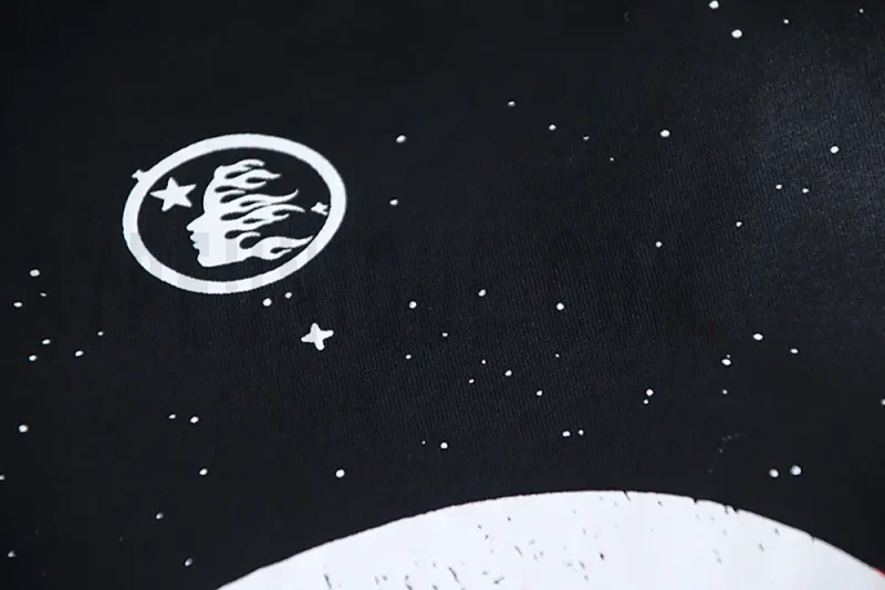 Head-turning front print artwork in detail