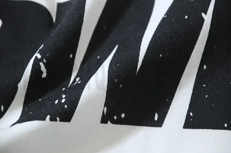 Eye-catching English print.
