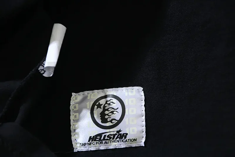 Simple and elegant tag with a premium texture.