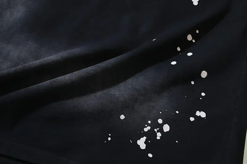 Featuring naturally breathable, wrinkle-resistant fabric with cloud-like softness.