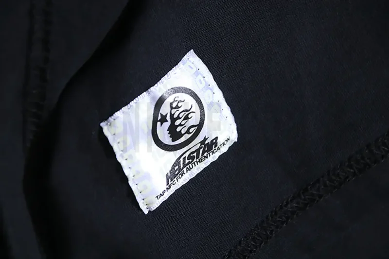 Simple and elegant tag with a premium texture.
