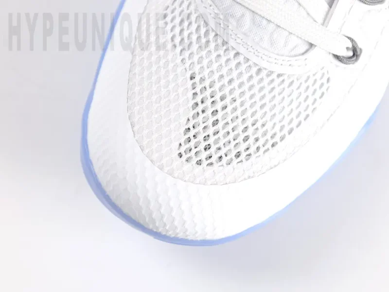 White mesh toe box