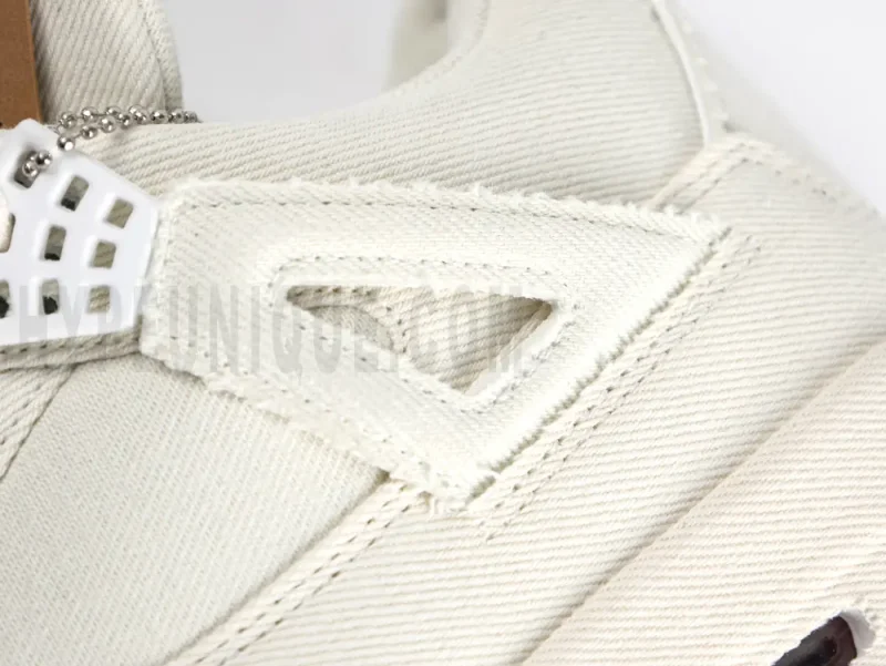 Shoelace fixing point