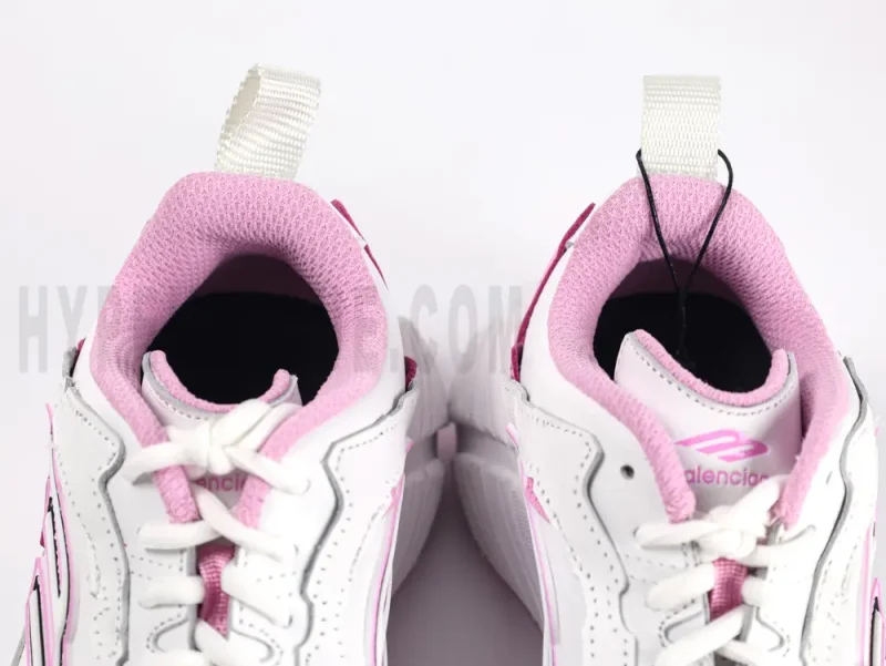 the pink shoe mouth