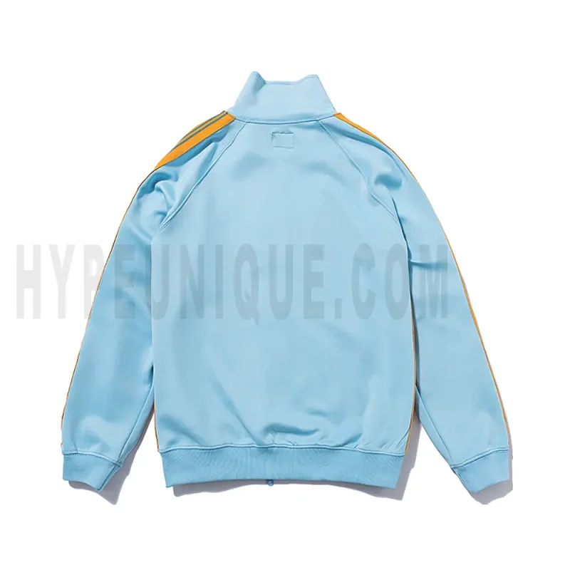 The back of the blue jacket