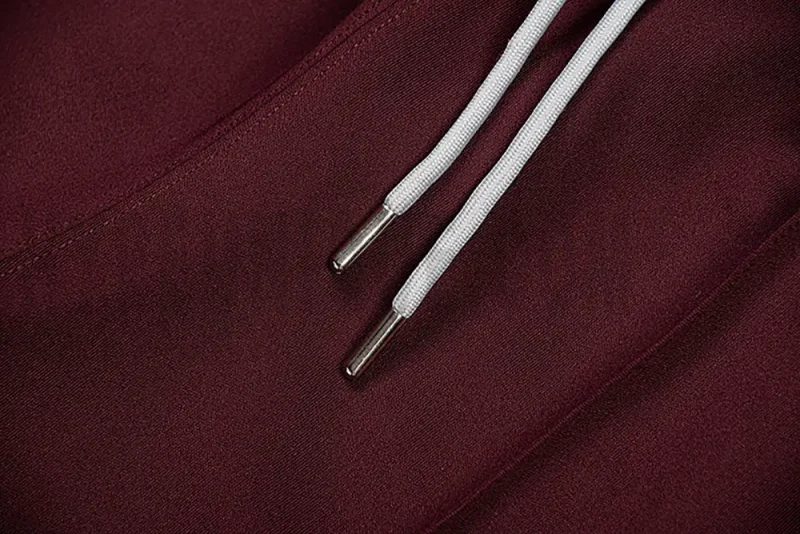 White drawstring design.
