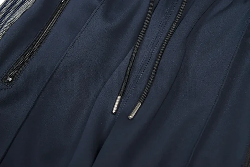 Black drawstring design.