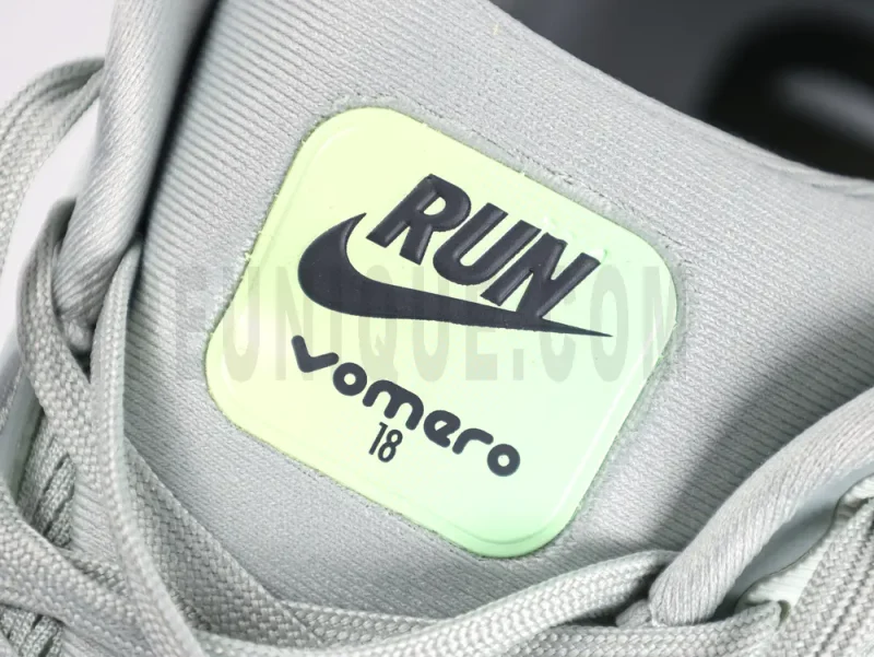 Brand logo on the tongue.
