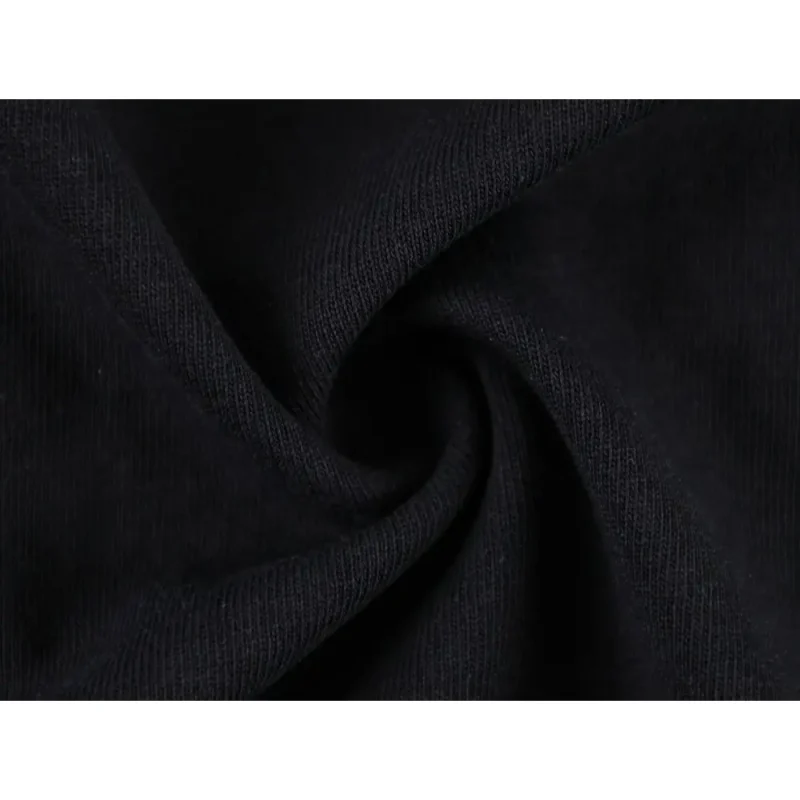Precision-cut with wrinkle-resistant soft fabric.