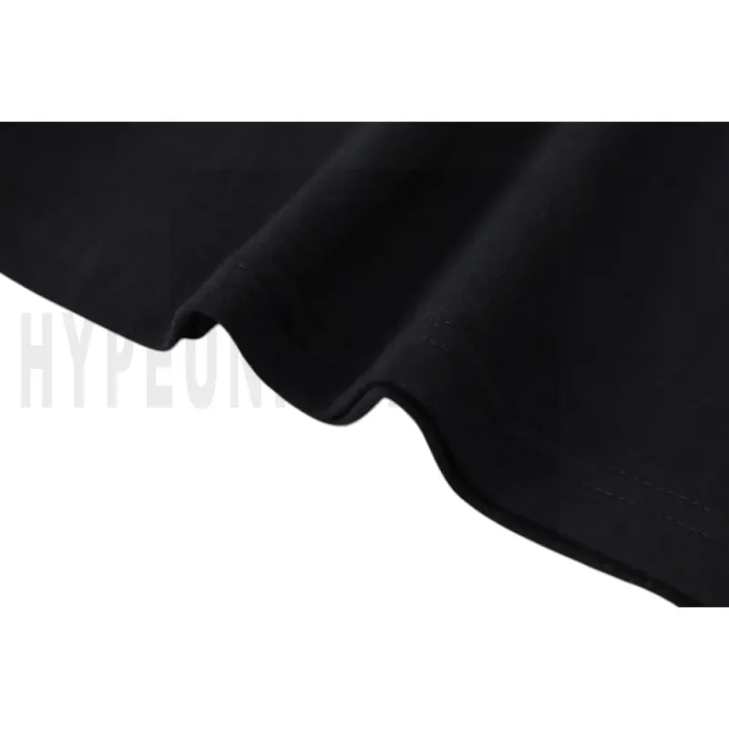 Expertly tailored from anti-crease luxury cotton