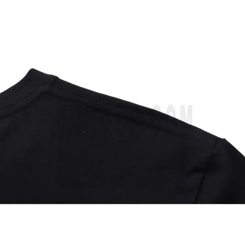 Expertly tailored from anti-crease luxury cotton