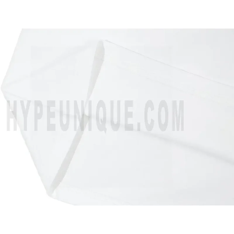 Expertly tailored from luxury anti-crease cotton fabric