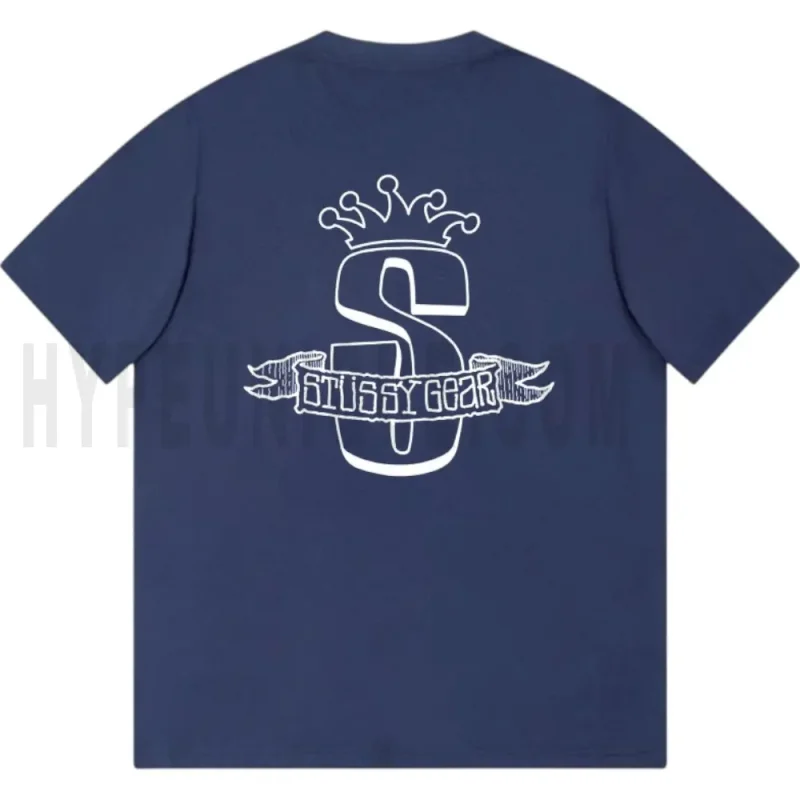 The back of the blue clothes