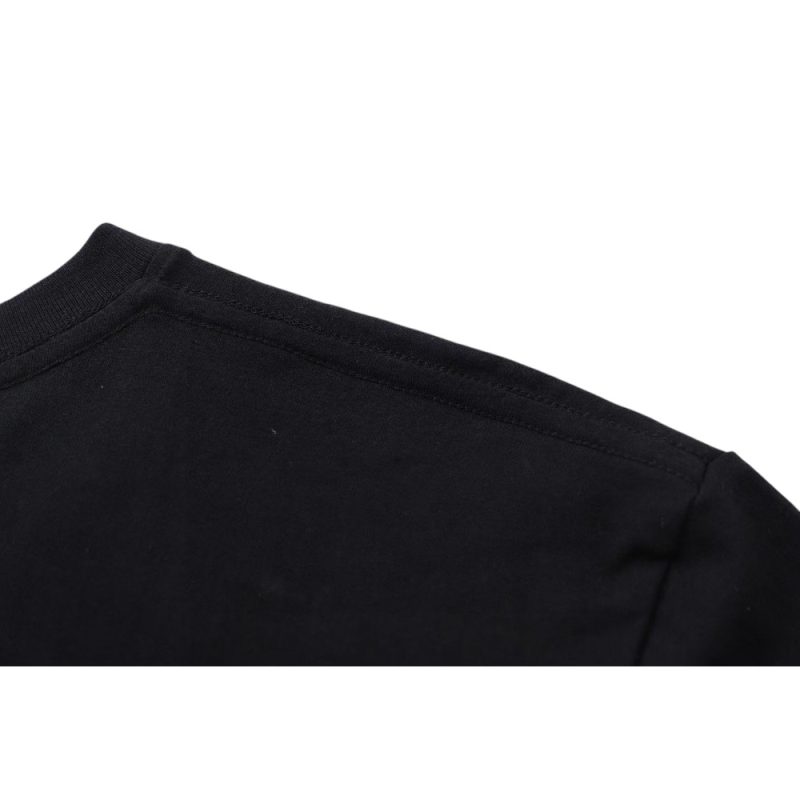 Expertly tailored from anti-crease luxury cotton