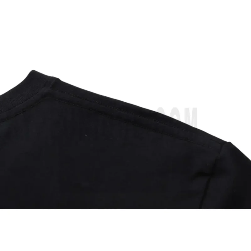 Expertly tailored from anti-crease luxury cotton