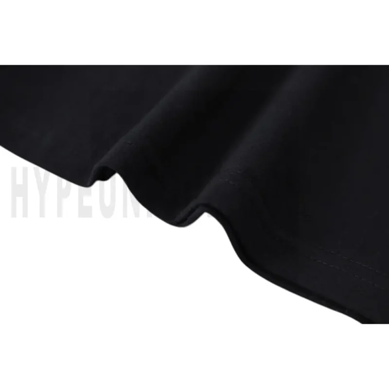 Precision-cut with wrinkle-resistant soft fabric
