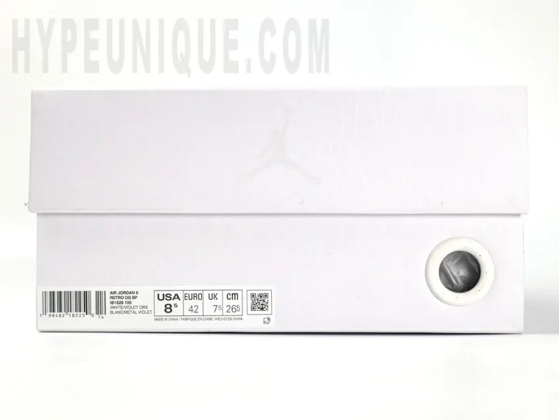 the white shoe box