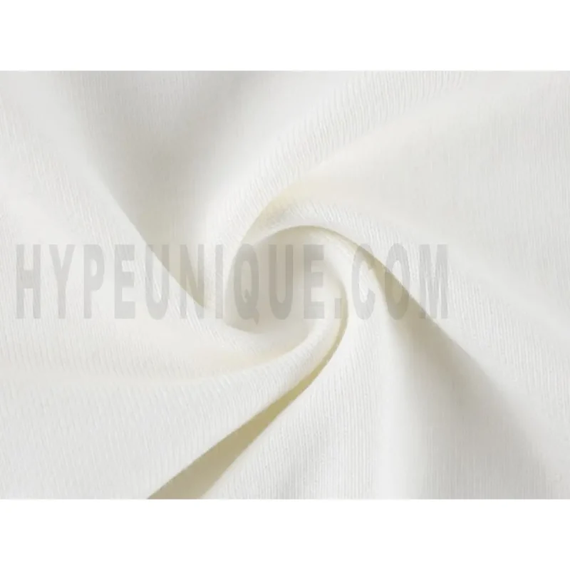 Precision-cut with wrinkle-resistant soft fabric.