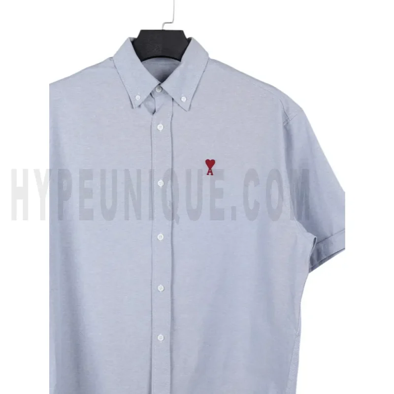 The front of the blue clothes