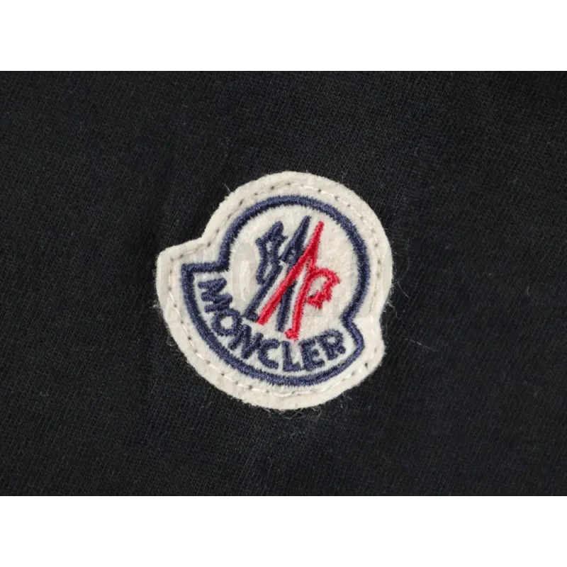 Embroidered graphic on the side of the T-shirt