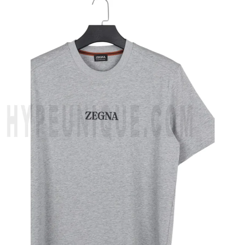 The front of the gray clothes