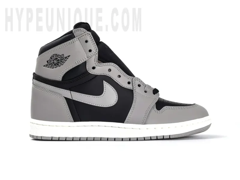 the inside of right foot pair