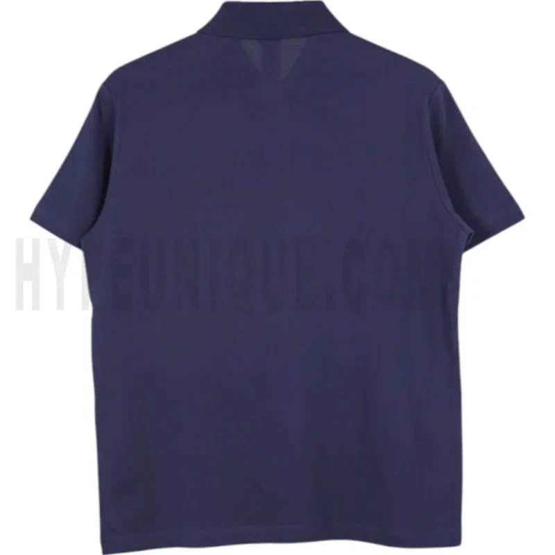The back of the blue clothes