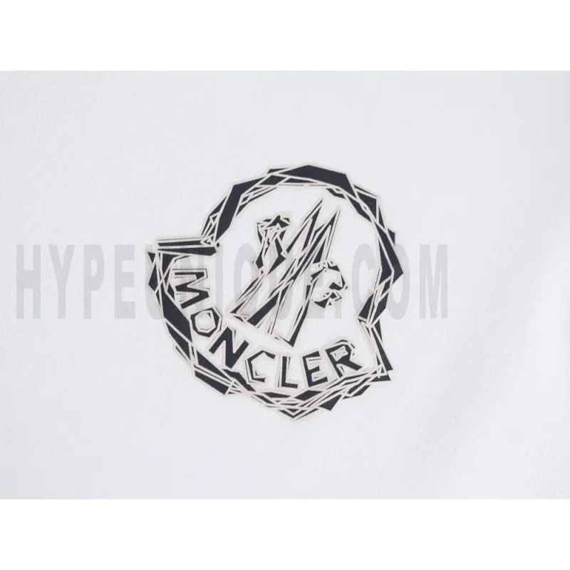 Embroidered graphic on the side of the T-shirt