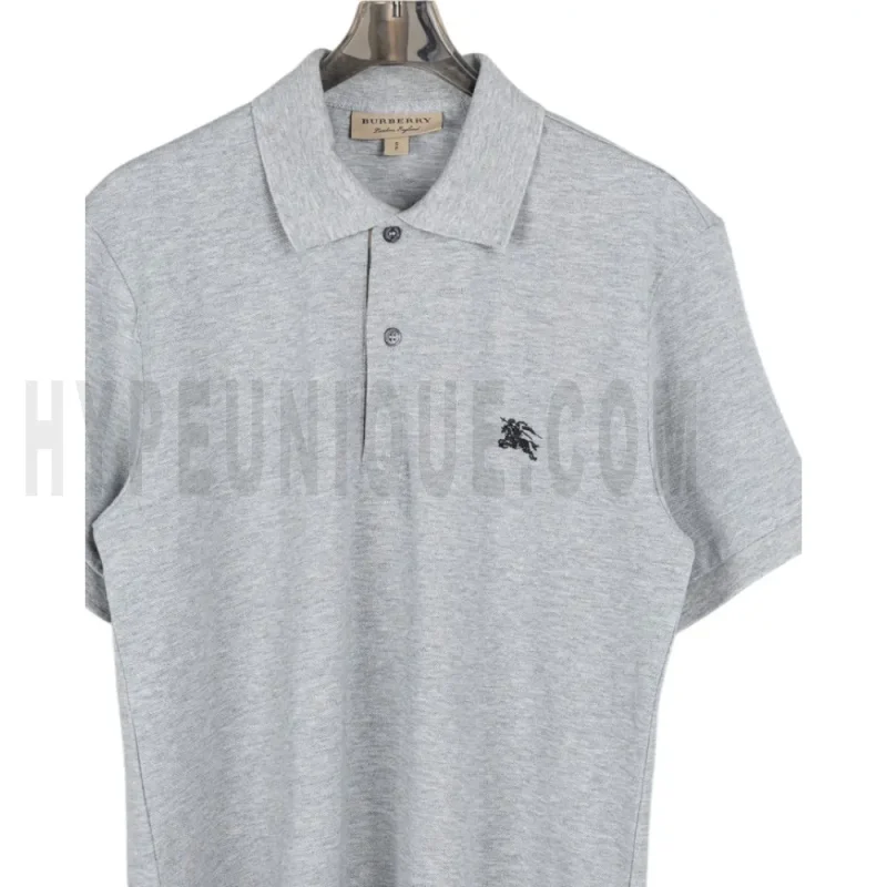 The front of the gray clothes