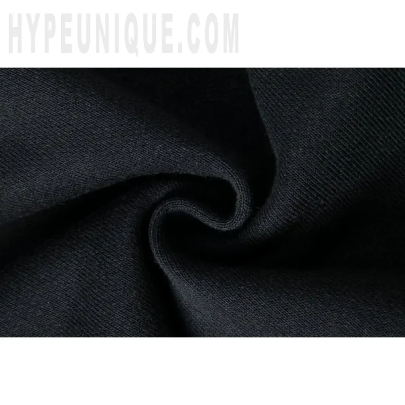 Precision-cut with wrinkle-resistant soft fabric.