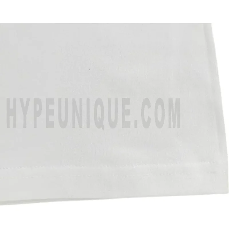 Precision-cut with wrinkle-resistant soft fabric.