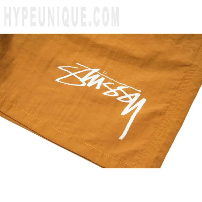 Front brand logo print on the shorts.