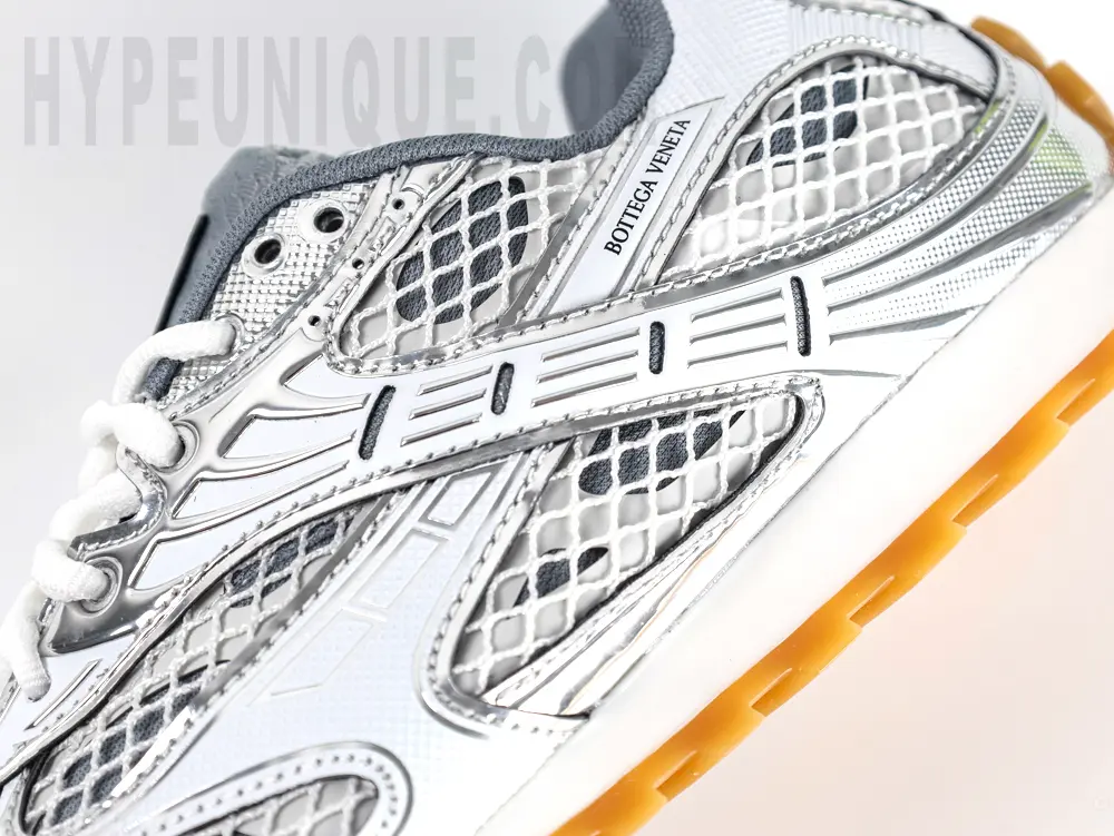 ₿ ν Classic Silver White