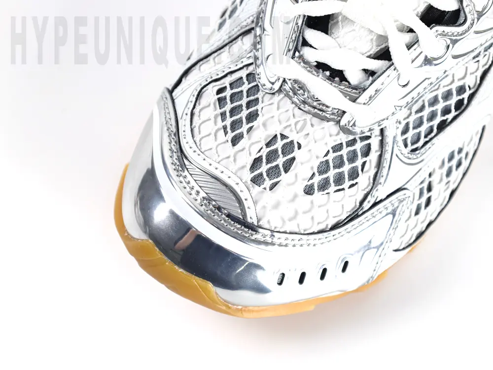 TbKicks ₿ ν Classic Silver White