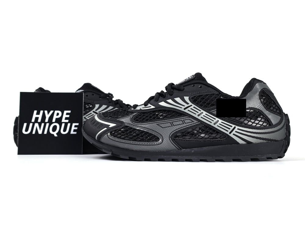 TbKicks ₿ ν Classic Sneaker