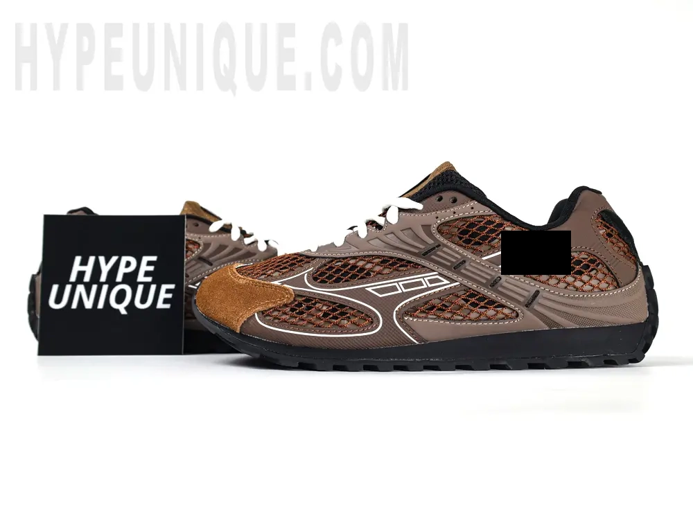 TbKicks ₿ ν Classic Sneaker