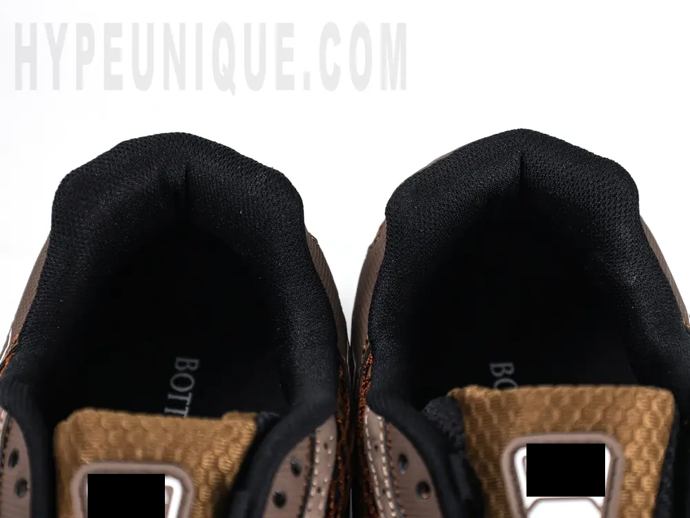 TbKicks ₿ ν Classic Sneaker