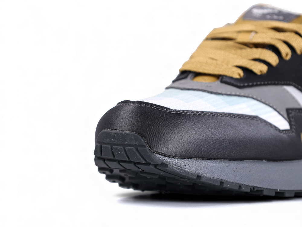 TbKicks Air Max 1 .SWOOSH Low Poly Big Head Mode