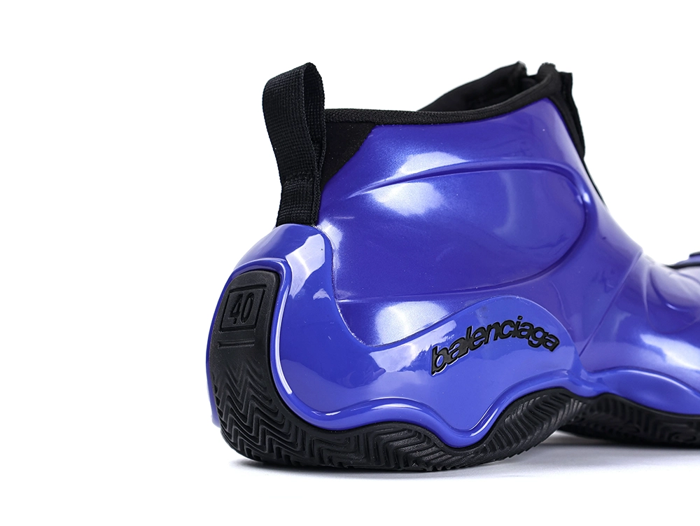 TbKicks B Basketball Sneaker Metallic Blue