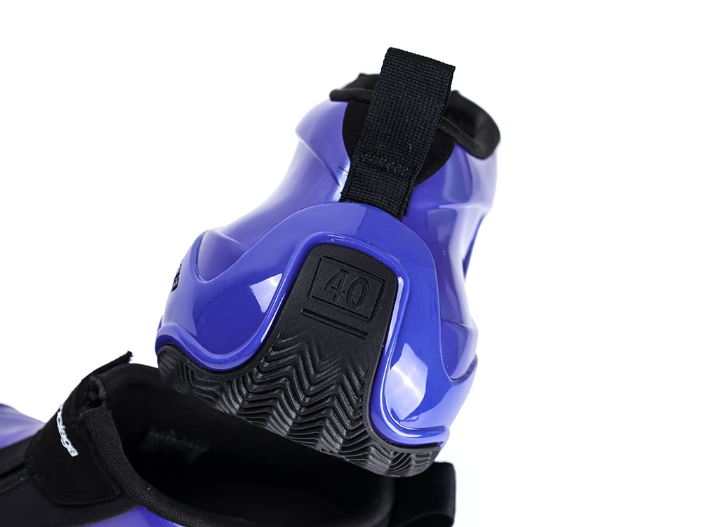 TbKicks B Basketball Sneaker Metallic Blue