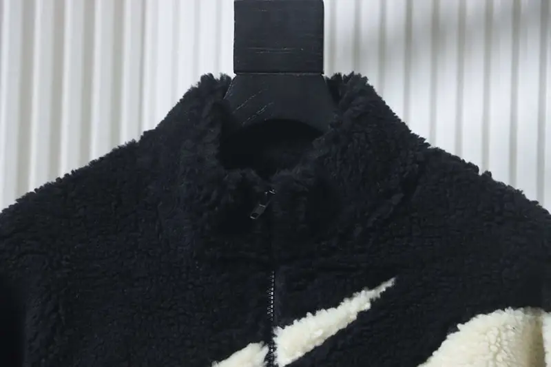 TbKicks BLCG 25FW Logo Large Ring Lambswool Jacket