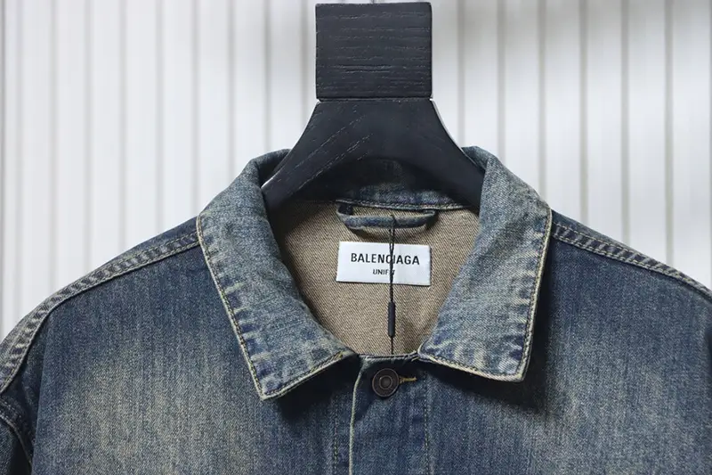 TbKicks Blcg B Hand-Painted Graffiti Logo Denim Jacket