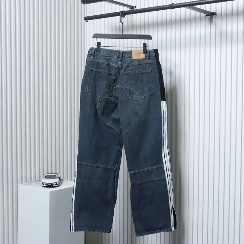 TbKicks Blcg CUT-UP Circular Embroidery Patchwork Jeans